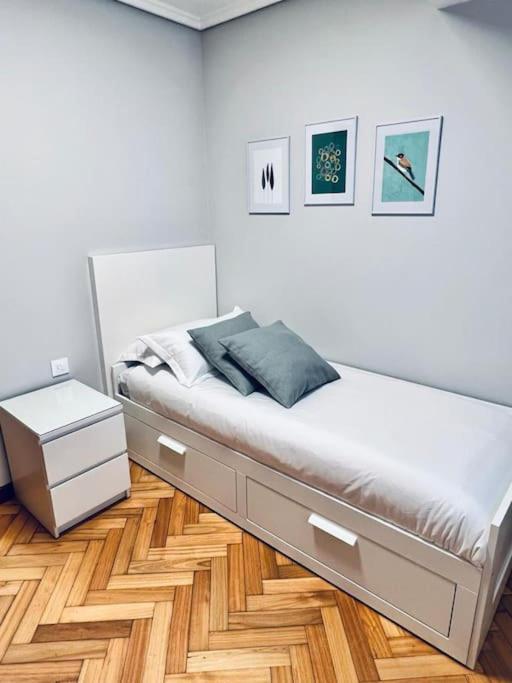 Apartamento En El Centro De Vigo 2 Habitaciones 外观 照片